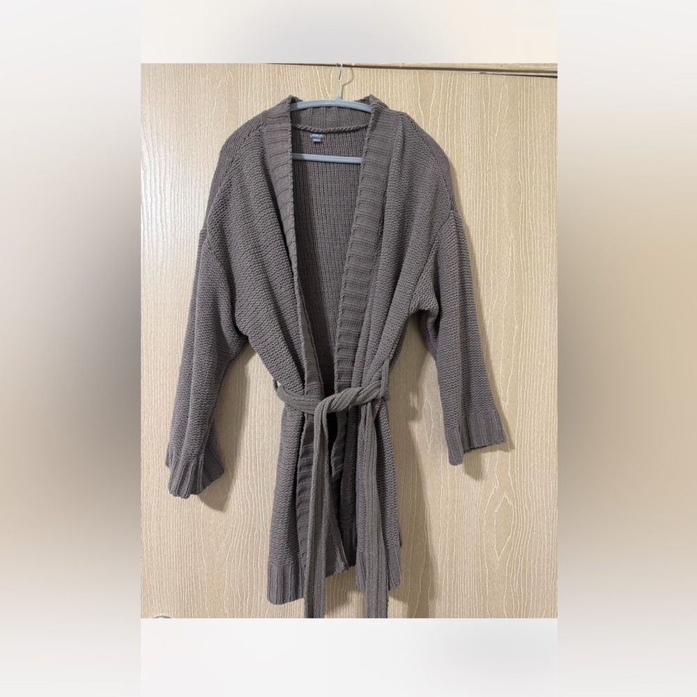 Aerie robe